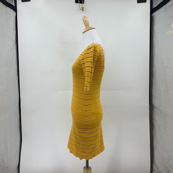 Bebe Eyelet Dress Womens XS Extra Small Yellow Lined Bodycon Mid Sleeve Fitted - Picture 3 of 9